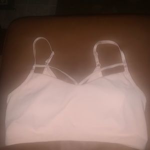 Victoria’s Secret bra let